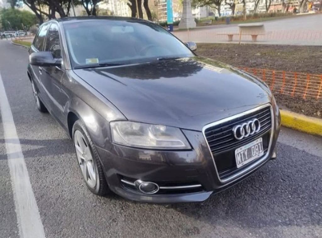 Audi A3 SPORT Back 1.8 2013
